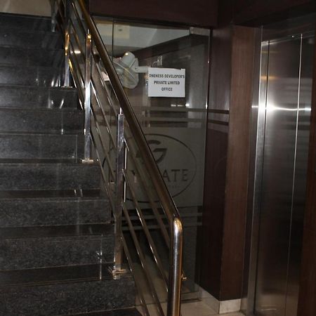 Sky Gate Hotel Near Apollo Main, Women'S & Children'S Us Consulate Sankara Netralaya Goethe Institute Prestigepalladium Shastri Bhavan Senmozhi Poonga Raj Ratnam Stadium Taj Coromandal India Oil Bhavan Dr Mohan'S Diabetics Vac شيناي المظهر الخارجي الصورة