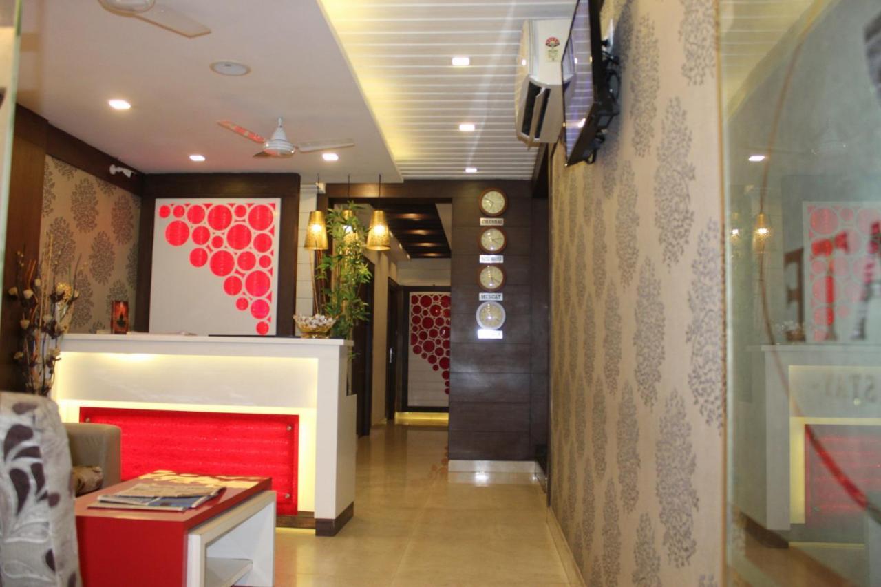 Sky Gate Hotel Near Apollo Main, Women'S & Children'S Us Consulate Sankara Netralaya Goethe Institute Prestigepalladium Shastri Bhavan Senmozhi Poonga Raj Ratnam Stadium Taj Coromandal India Oil Bhavan Dr Mohan'S Diabetics Vac شيناي المظهر الخارجي الصورة
