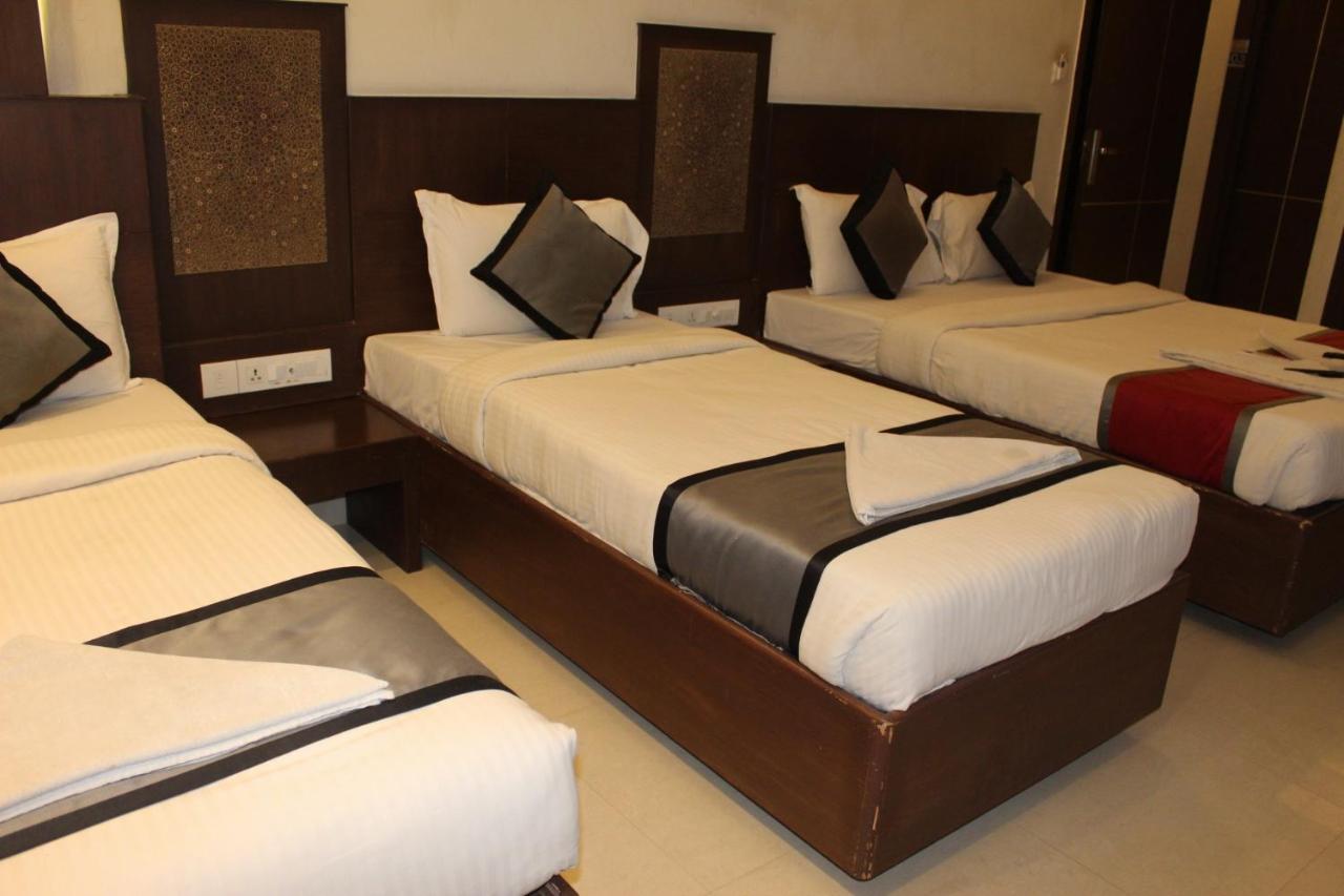 Sky Gate Hotel Near Apollo Main, Women'S & Children'S Us Consulate Sankara Netralaya Goethe Institute Prestigepalladium Shastri Bhavan Senmozhi Poonga Raj Ratnam Stadium Taj Coromandal India Oil Bhavan Dr Mohan'S Diabetics Vac شيناي المظهر الخارجي الصورة