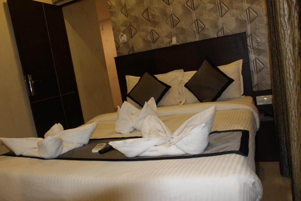 Sky Gate Hotel Near Apollo Main, Women'S & Children'S Us Consulate Sankara Netralaya Goethe Institute Prestigepalladium Shastri Bhavan Senmozhi Poonga Raj Ratnam Stadium Taj Coromandal India Oil Bhavan Dr Mohan'S Diabetics Vac شيناي المظهر الخارجي الصورة