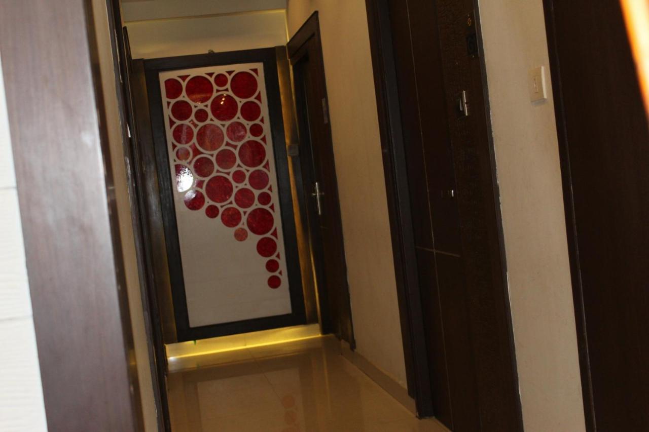 Sky Gate Hotel Near Apollo Main, Women'S & Children'S Us Consulate Sankara Netralaya Goethe Institute Prestigepalladium Shastri Bhavan Senmozhi Poonga Raj Ratnam Stadium Taj Coromandal India Oil Bhavan Dr Mohan'S Diabetics Vac شيناي المظهر الخارجي الصورة